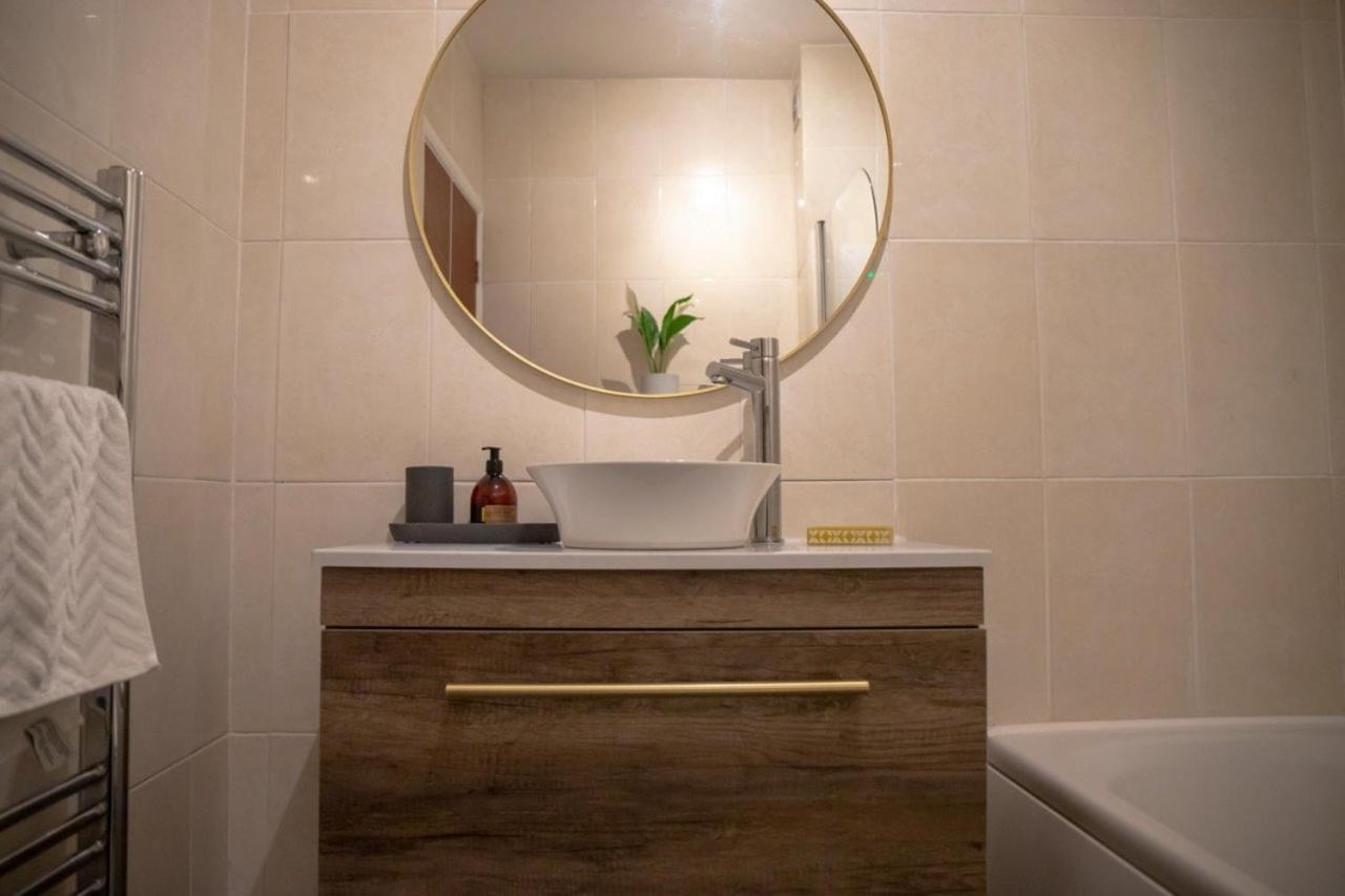Guestready - Homely Leeds City Apartment Sleep 4 Meanwood Экстерьер фото