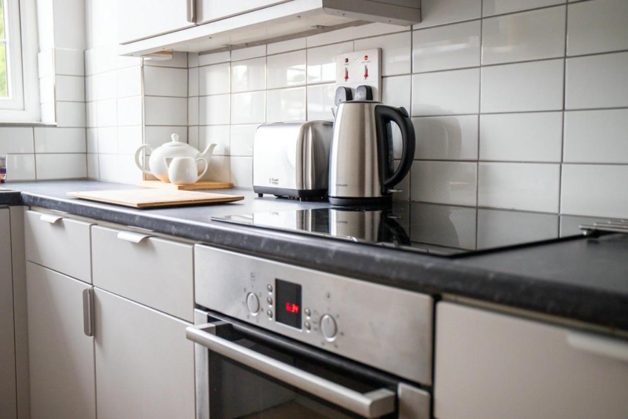 Guestready - Homely Leeds City Apartment Sleep 4 Meanwood Экстерьер фото