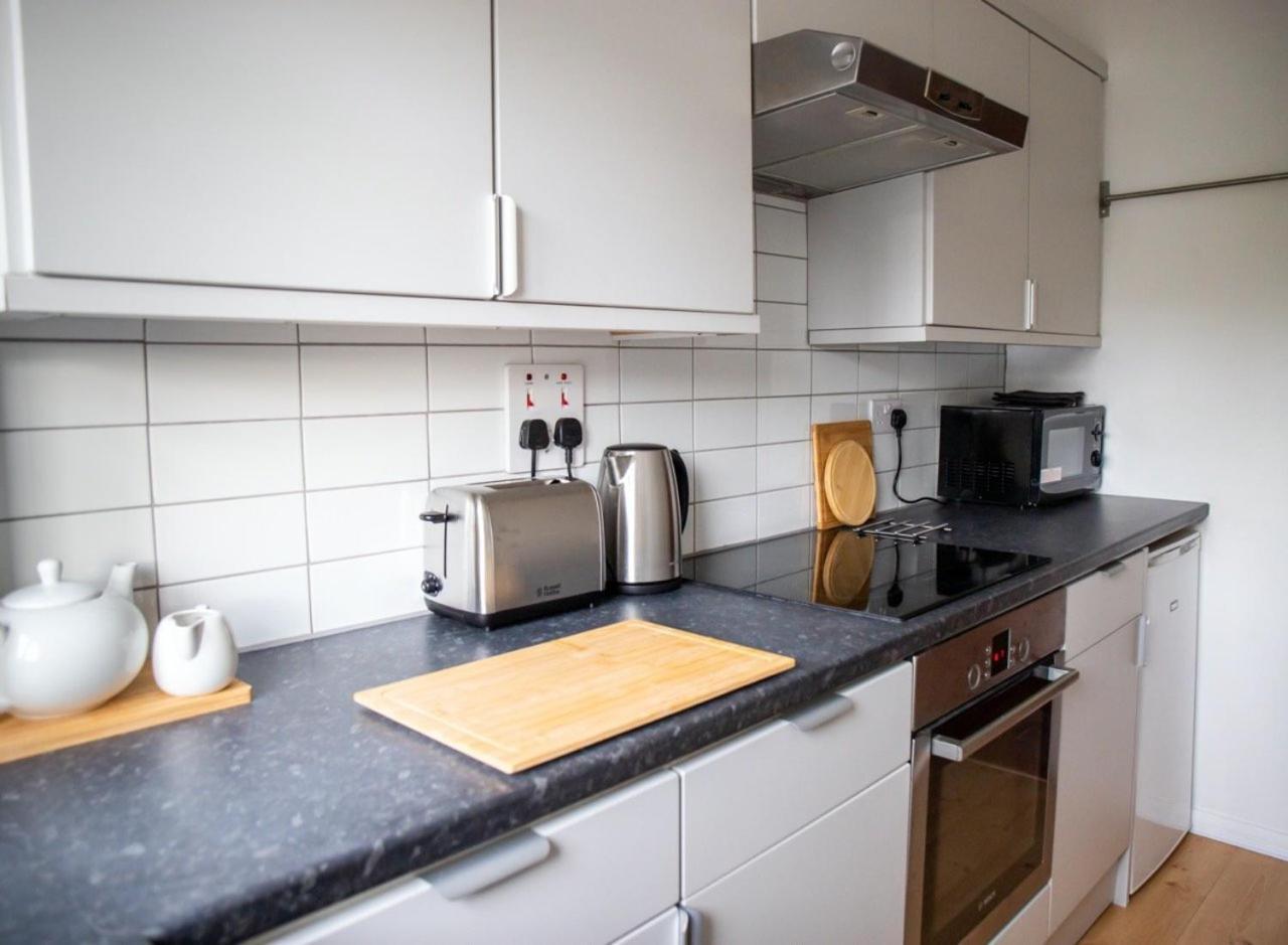 Guestready - Homely Leeds City Apartment Sleep 4 Meanwood Экстерьер фото
